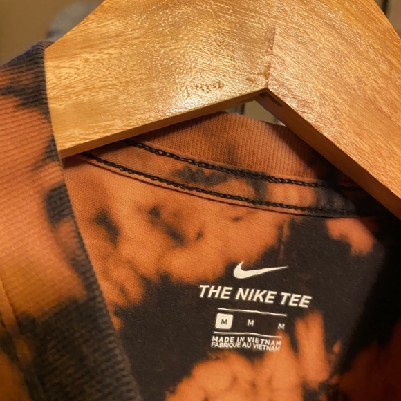 Boys Nike custom one of one spiral reverse dye - Picture 2 of 5